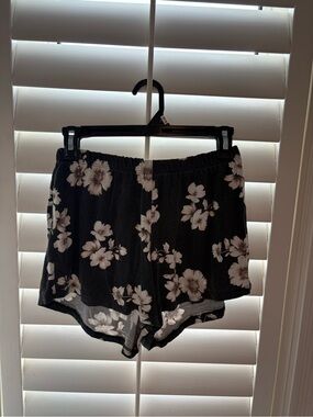 Brandy Melville Black Floral Lounge Shorts - White Flower Print